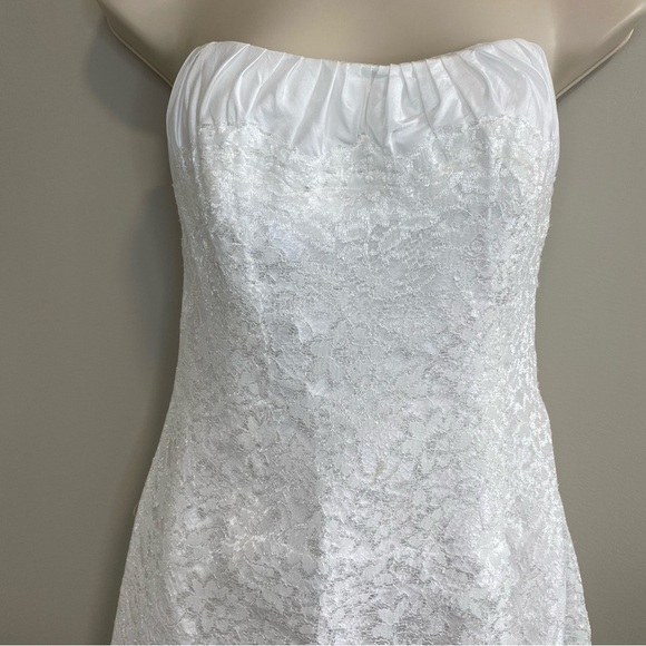 Sophia Tolli - White Lace Sweetheart Neck Midi Dress - 8 - Picture 4 of 16